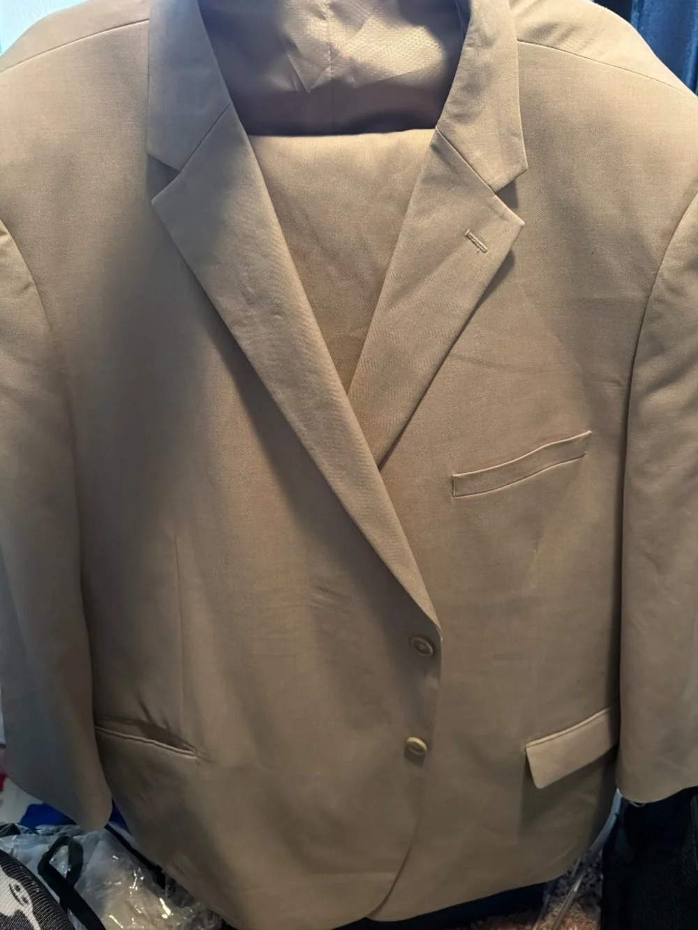 Men’s Taylored Suit